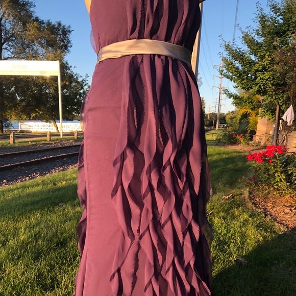 ♦️SALE!♦️Vera Wang Purple Ruffled Gown Dress Sz 10 - Picture 2 of 8